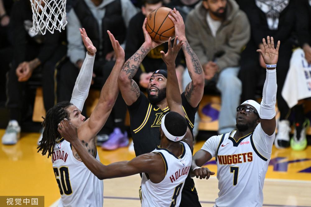 是赛场上的 是赛场上的