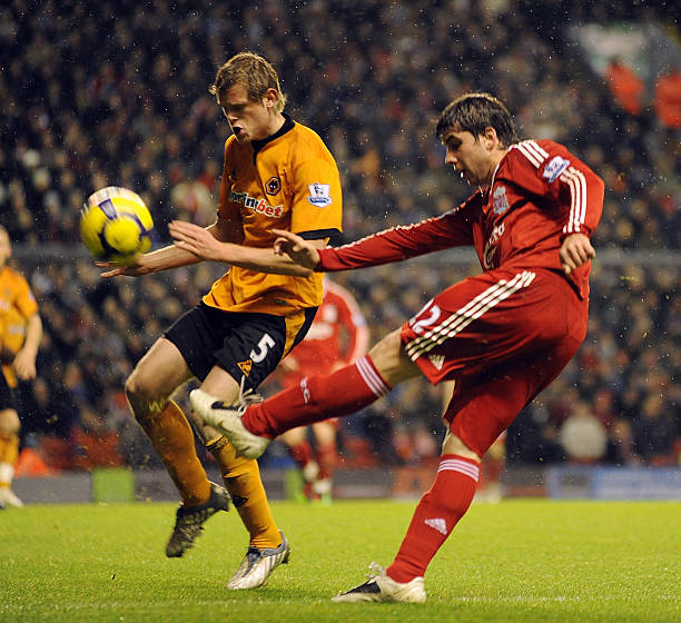 加盟里昂是 加盟里昂是