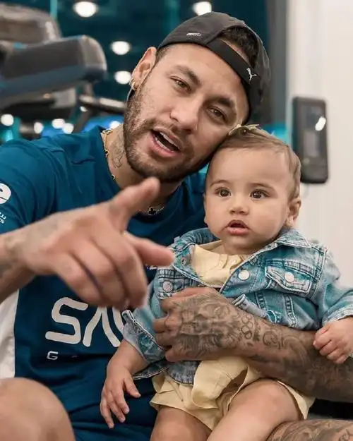 队在关键时 队在关键时